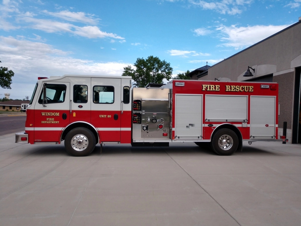 Unit 20-2016 Rosenbauer Commander Heavy Rescue Pumper